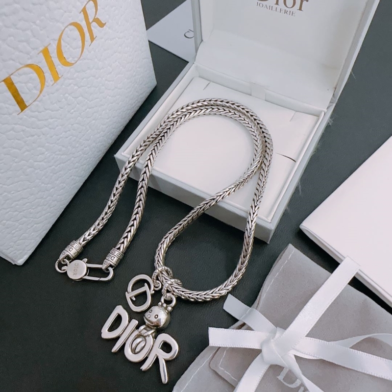 chr1st1an D10r necklaces